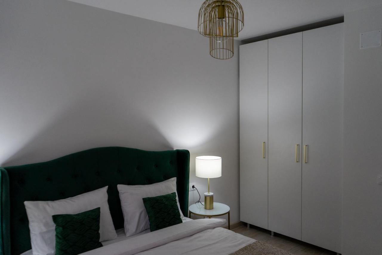 Apartament Plaza