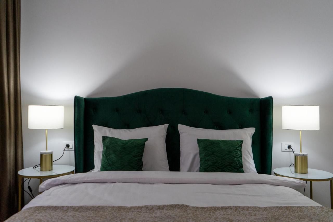 Apartament Plaza